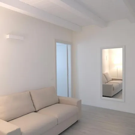 Appartement La 1 *